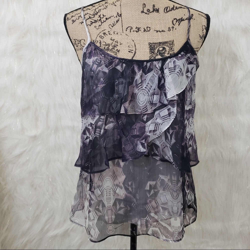 🖤 5/$25 New York & Company ruffled tank top - Picture 1 of 7